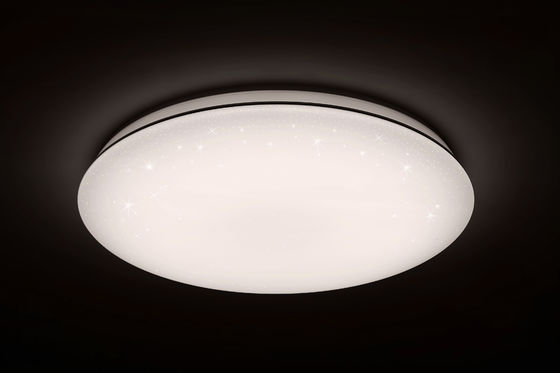 Lámpara redonda del techo del diseño aluminoso del marco, luz de techo grande teledirigida de la ronda LED